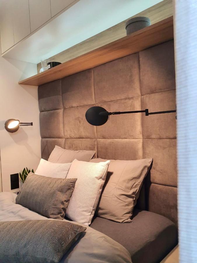 Апартаменти Luxury 2-room In Praga-polnoc Port Praski Варшава