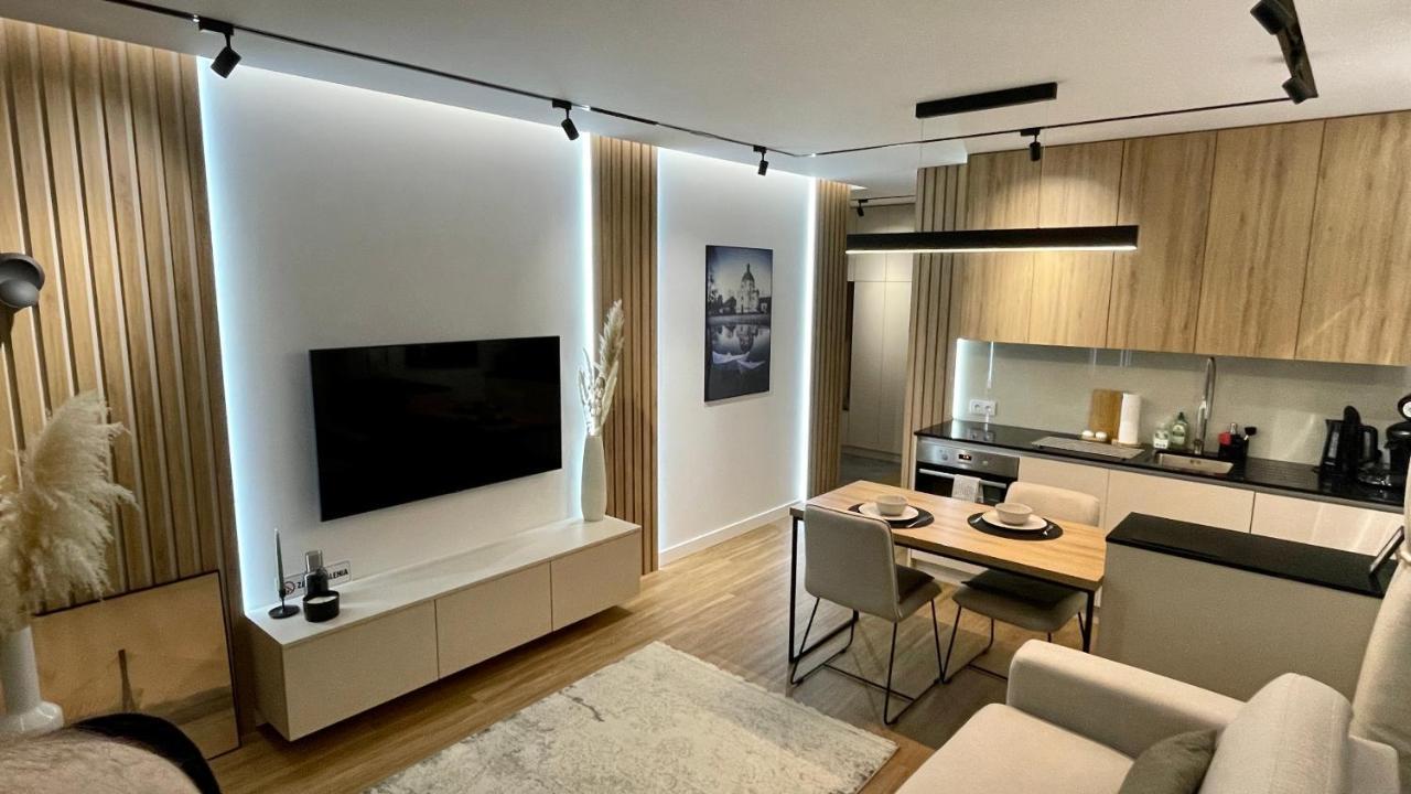 Luxury 2-room In Praga-polnoc Port Praski Апартаменти Варшава